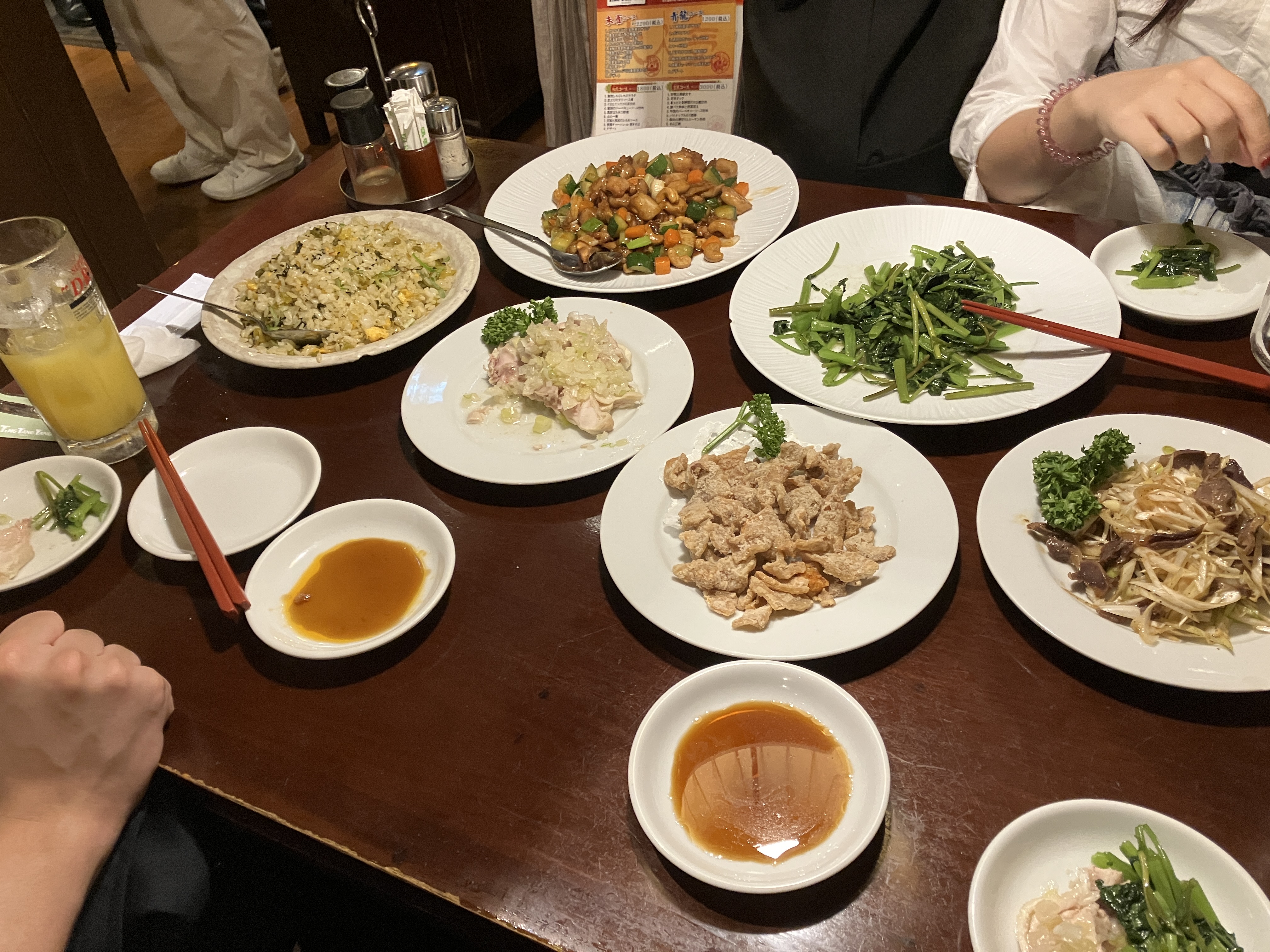 研究室メンバーと晩御飯その2