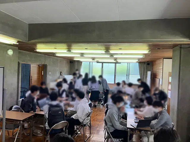 2023年の対面新歓の様子．2日間にかけて開催し，合計で80名近くの方が参加してくれました．